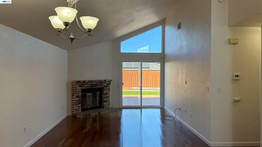 774 Fairfax Ct., Fairfield, CA 94534 - #2