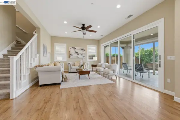 3871 Highpointe Ct, DUBLIN, CA 94568