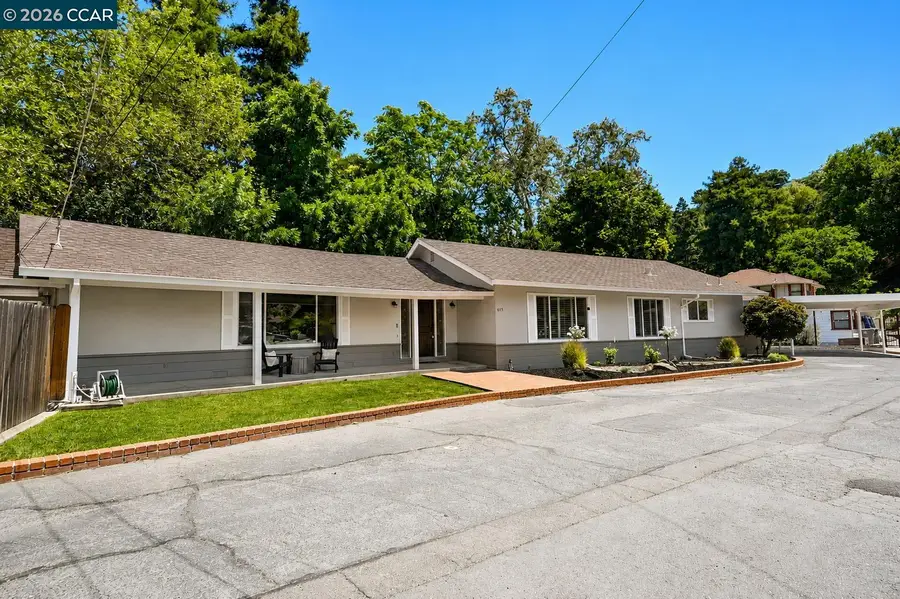 615 Flora St, Martinez, CA 94553 - #2