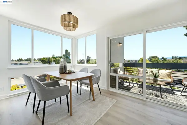 1075 Shell Blvd  #11, FOSTER CITY, CA 94404