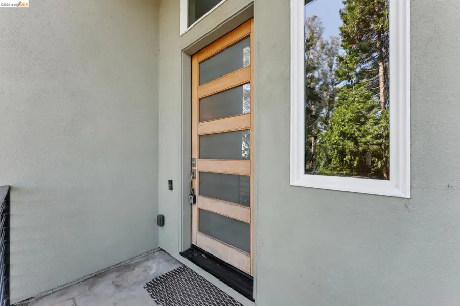 5917 Balboa, Oakland, CA 94611 - #2
