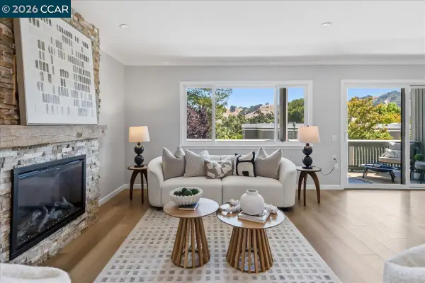 1150 Canyonwood Ct  #4, WALNUT CREEK, CA 94595