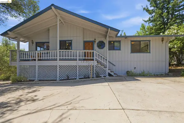 12701 Cresthaven Dr, GROVELAND, CA 95321