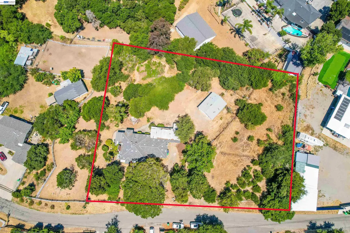 26027 Clover Rd, Hayward, CA 94542 - #1