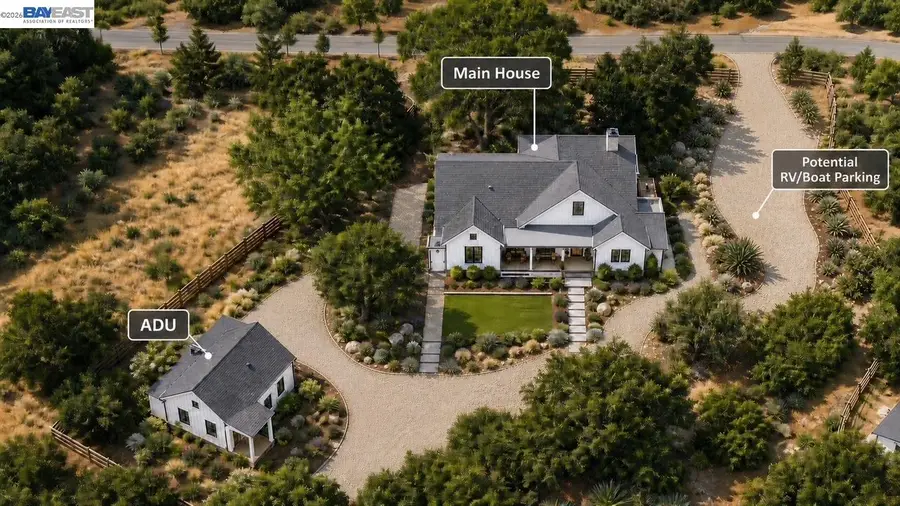 26027 Clover Rd, Hayward, CA 94542 - #2