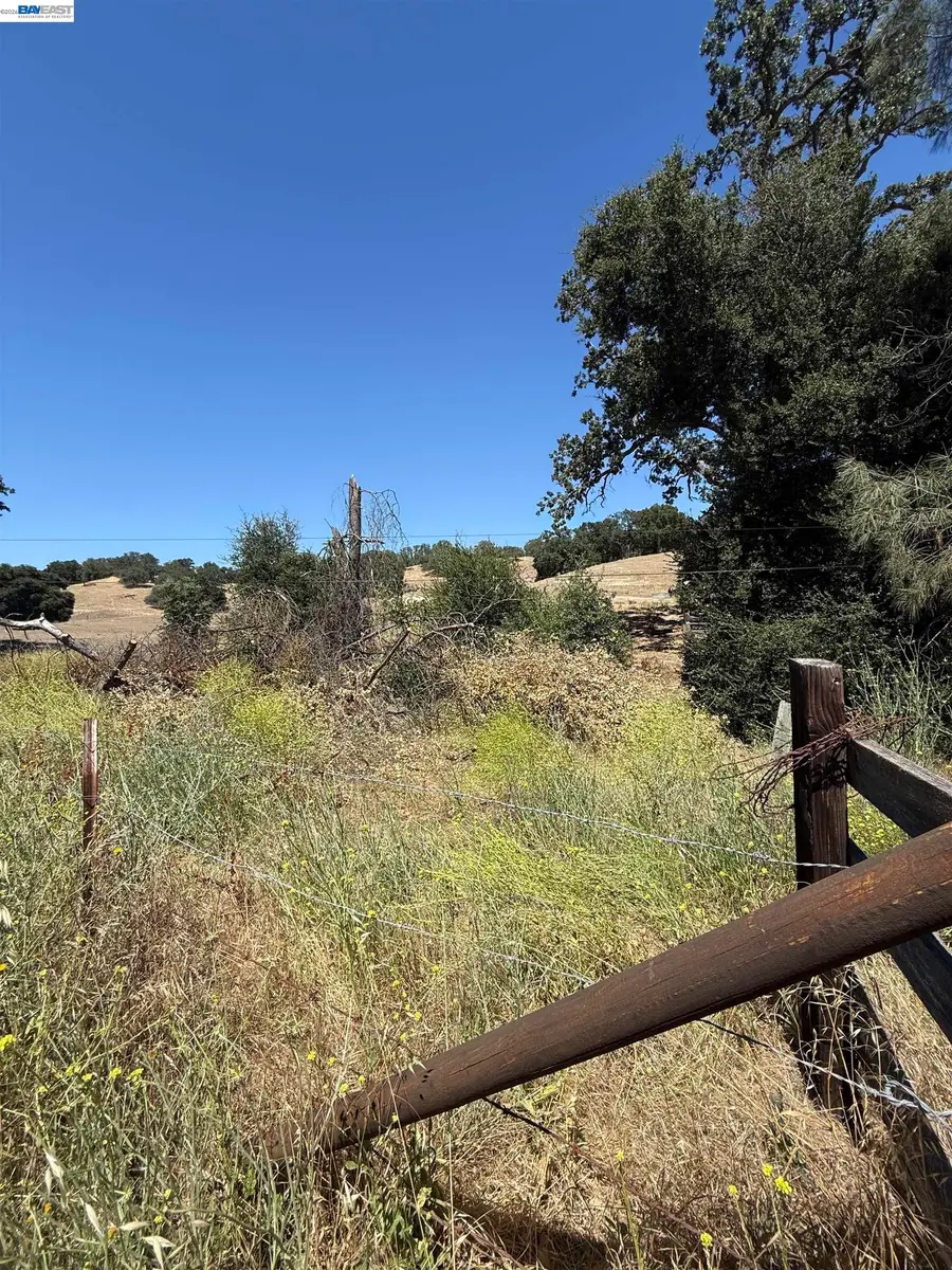 0 Chispa Rd, Atascadero, CA 93422 - #2