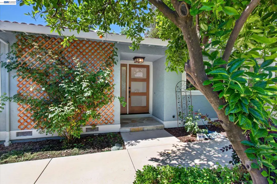 22 Jib Ct, Pleasant Hill, CA 94523 - #2
