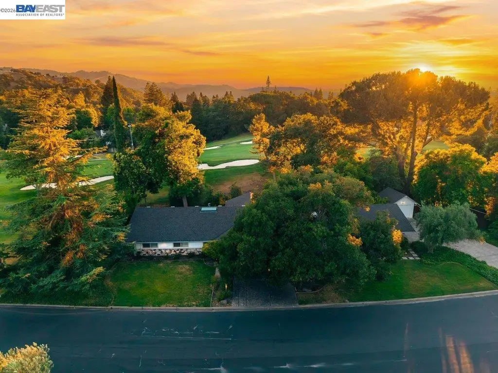 3180 Roundhill Rd, Alamo, CA 94507 - #1