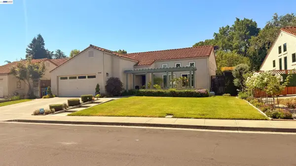 406 Stanford St, VACAVILLE, CA 95687