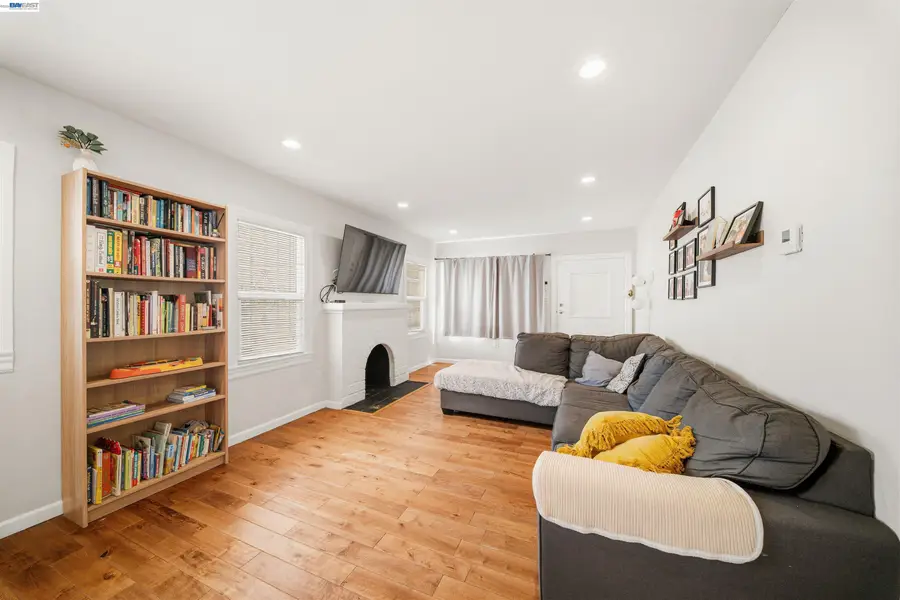 3229 Macarthur Blvd, Oakland, CA 94602 - #3