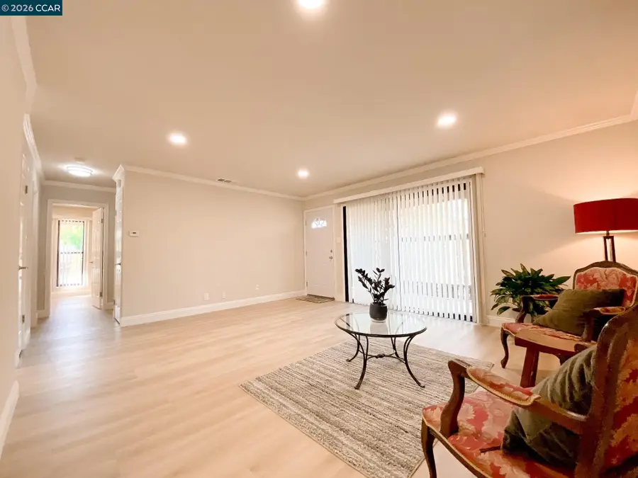 5457 Roundtree Pl  #J, Concord, CA 94521 - #3
