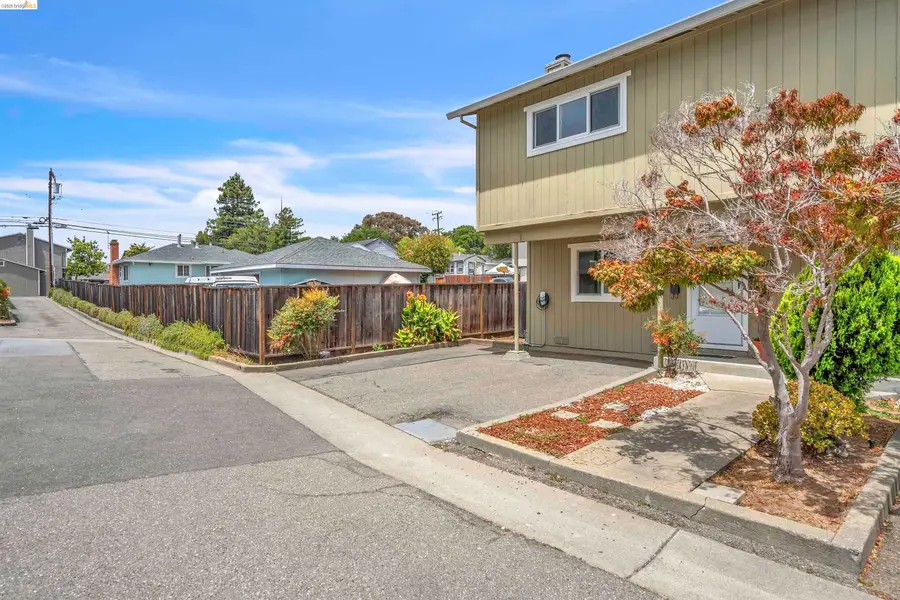 20278 Forest Ave  #4, Castro Valley, CA 94546 - #2