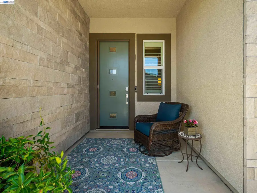 3001 Compass Ln, Roseville, CA 95747 - #3