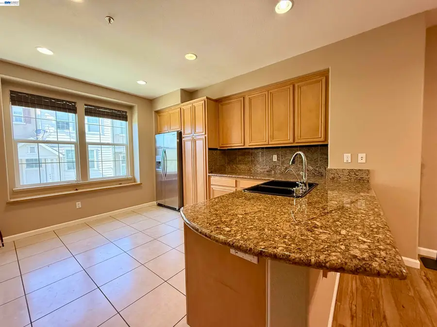 550 Summer Ln, Richmond, CA 94806 - #3