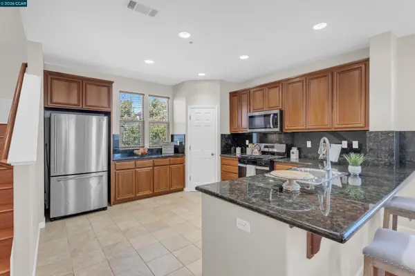 411 Summer Ln, RICHMOND, CA 94806