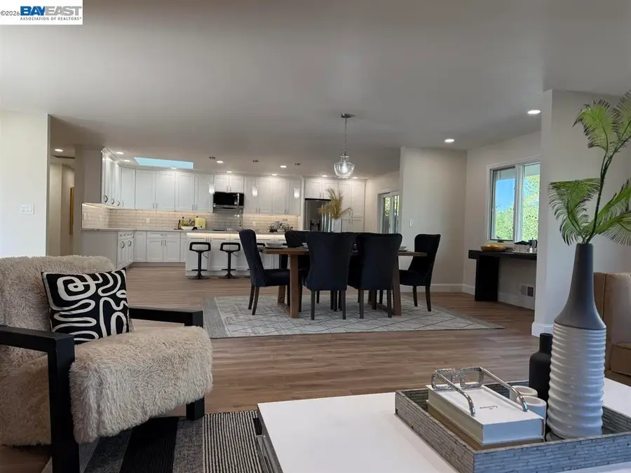 174 Town And Country Dr, Danville, CA 94526 - #2