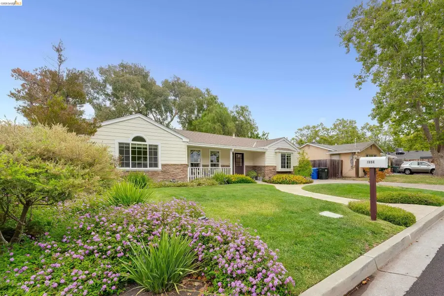 1894 Granada Dr, Concord, CA 94519 - #2
