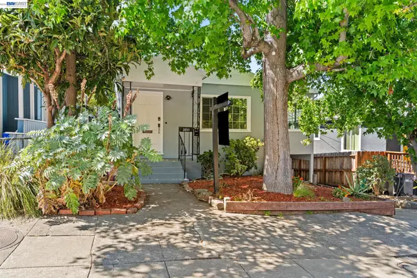 3851 Madrone Ave, OAKLAND, CA 94619
