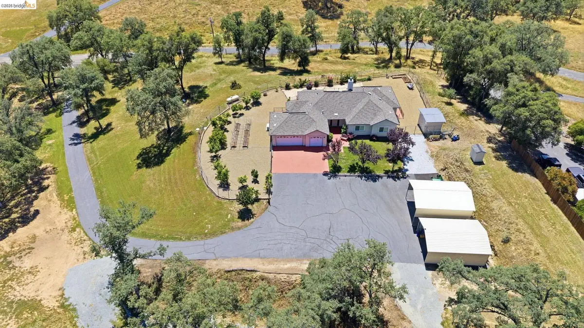 10141 BELL MOONEY RD, Jamestown, CA 95327 - #1
