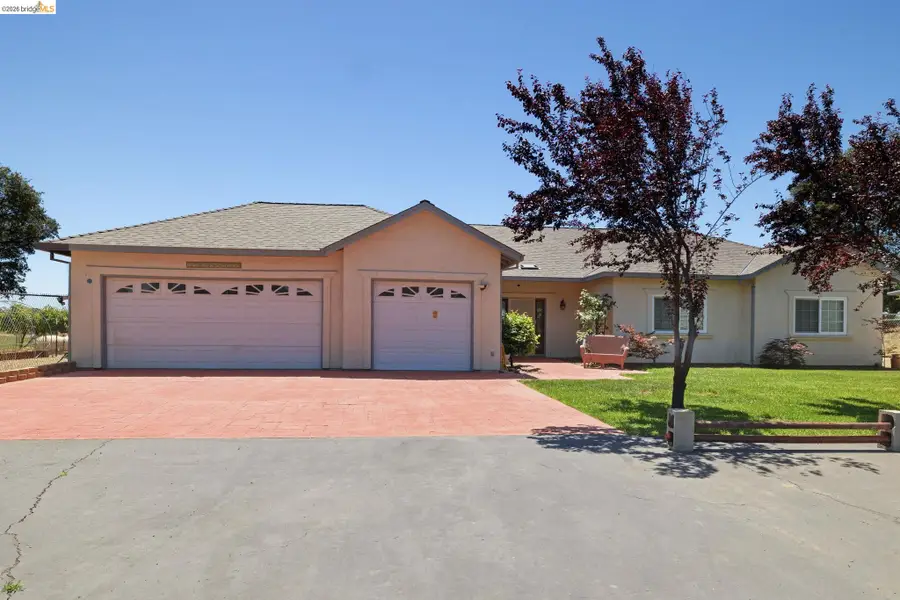 10141 BELL MOONEY RD, Jamestown, CA 95327 - #2