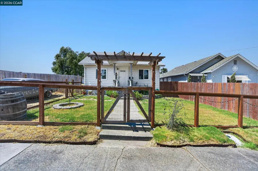 294 7Th St, Rio Vista, CA 94571 - #3