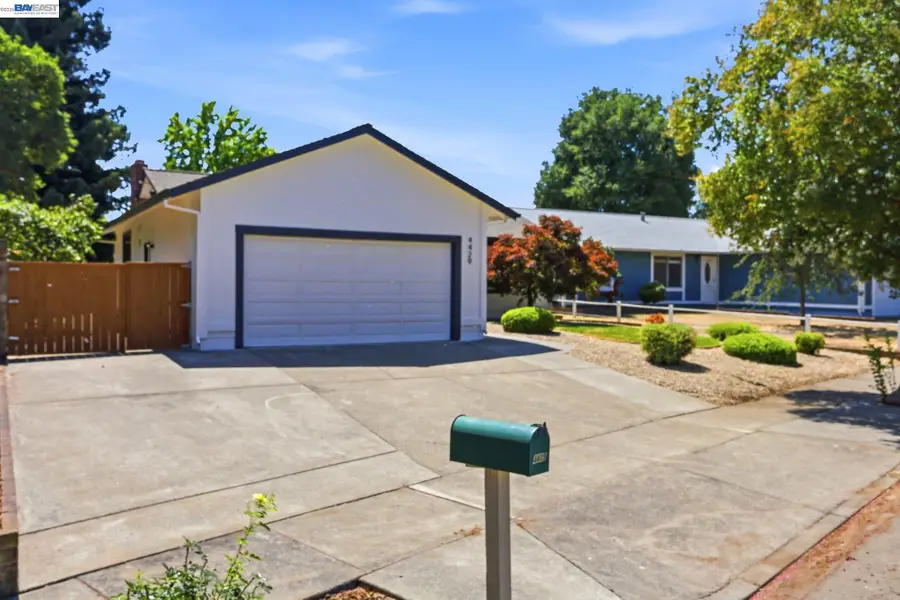 4429 Summerfield Dr, Napa, CA 94558 - #3