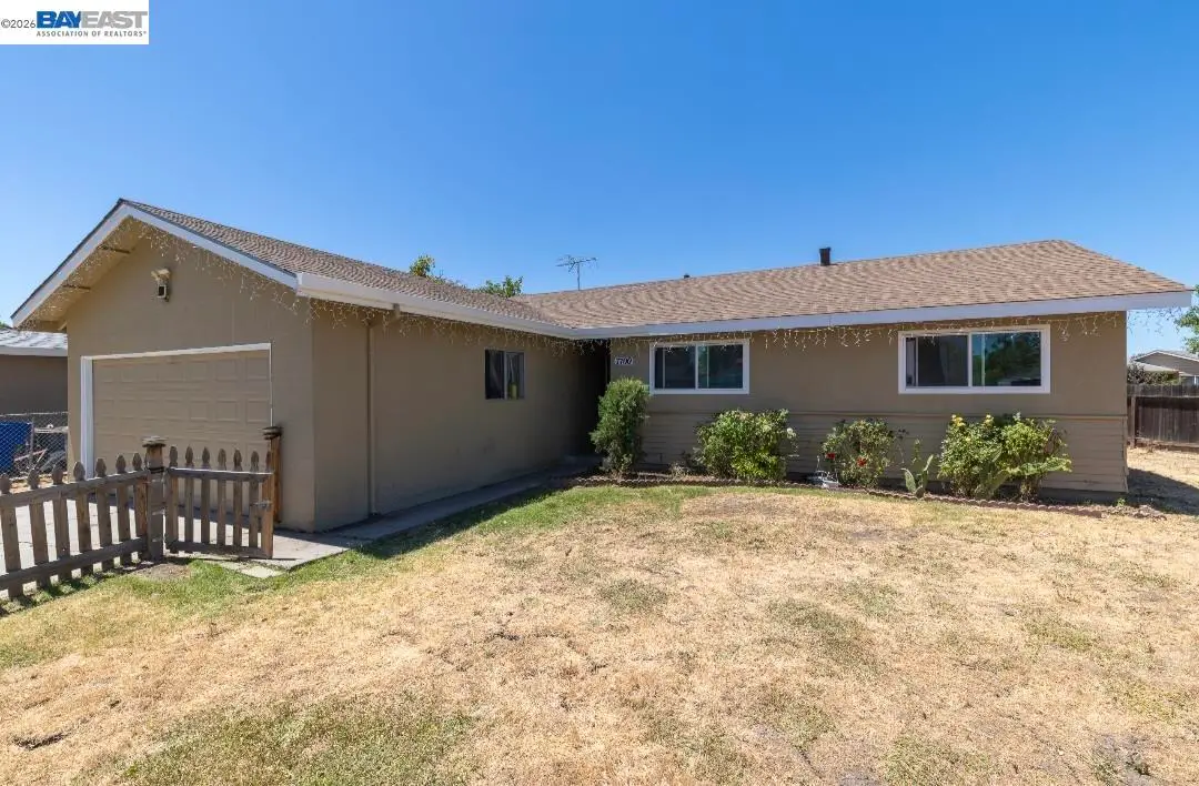 7700 Laramore, Sacramento, CA 95832 - #1