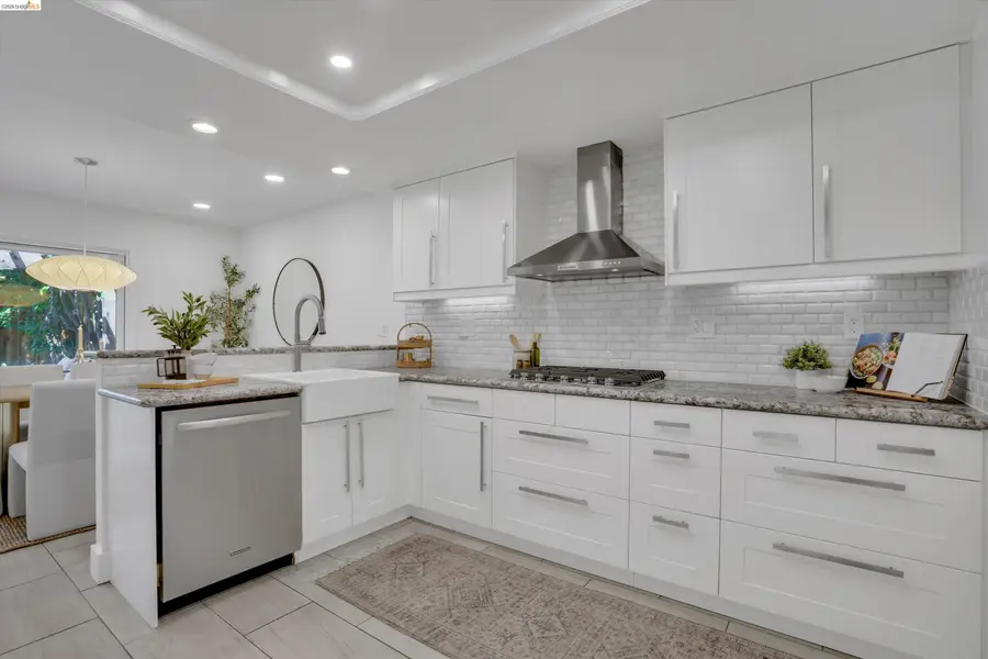 4826 La Fiesta Pl, San Jose, CA 95129 - #3
