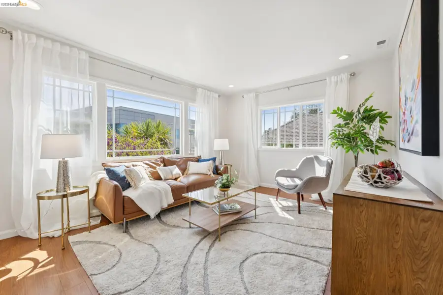 1390 31St St, Oakland, CA 94602 - #3