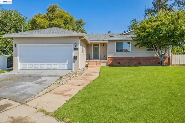 24818 Saint Luke Ct, HAYWARD, CA 94541