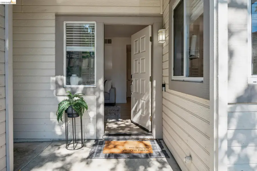 255 Florence Ct, Hercules, CA 94547 - #2