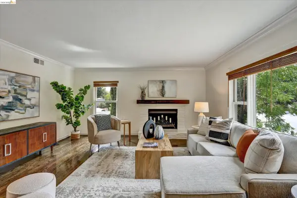 4656 Redding St, OAKLAND, CA 94619