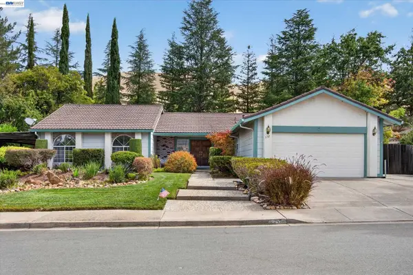 1152 Easley Dr, CLAYTON, CA 94517