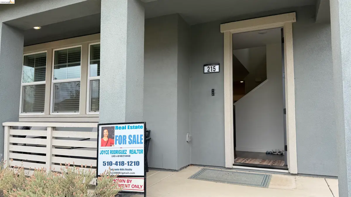 215 Manatee, Suisun City, CA 94585 - #1
