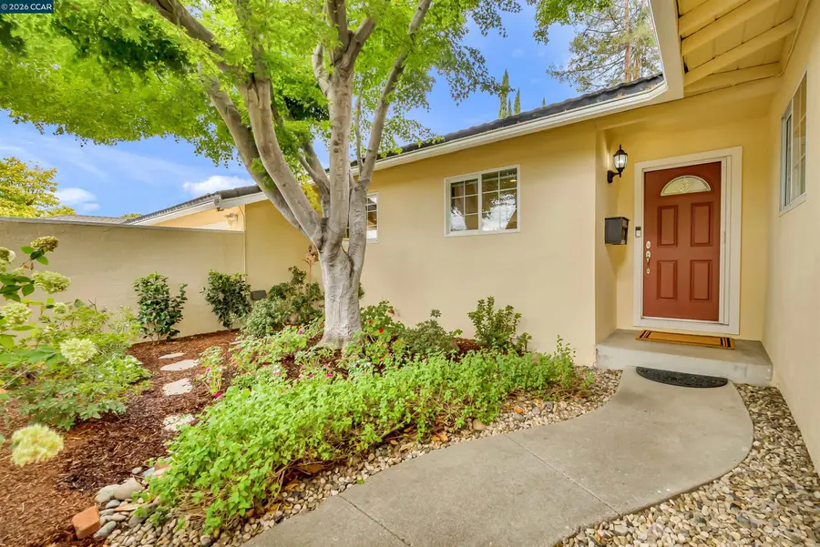 2330 Gill Port Ln, Walnut Creek, CA 94598 - #2