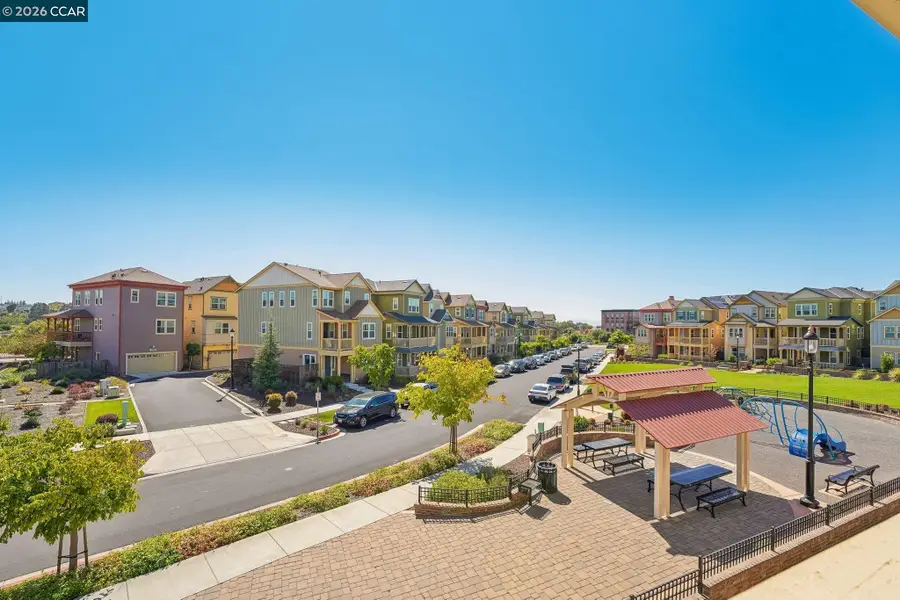 1902 Shasta Ln, Hercules, CA 94547 - #3