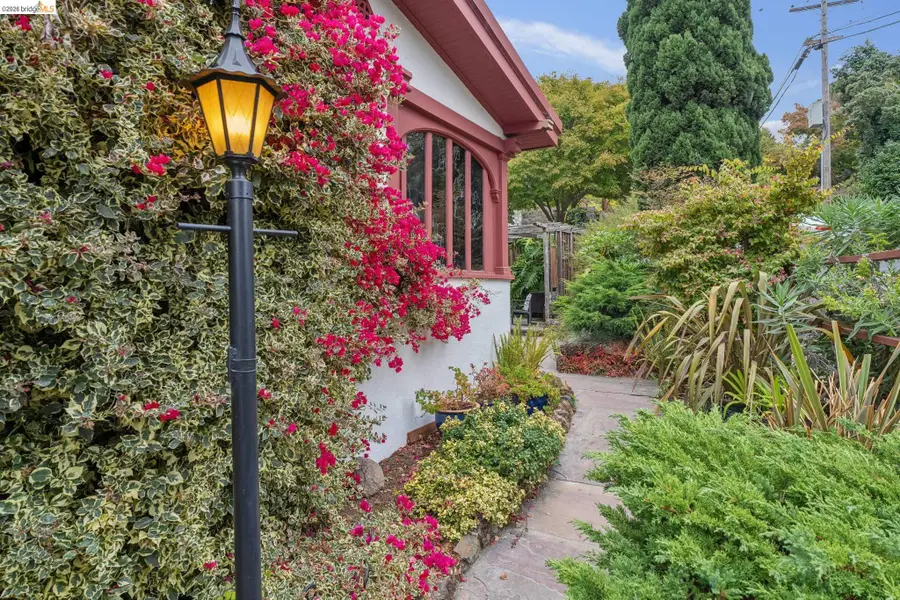 19 Sunset Dr, Kensington, CA 94707 - #2