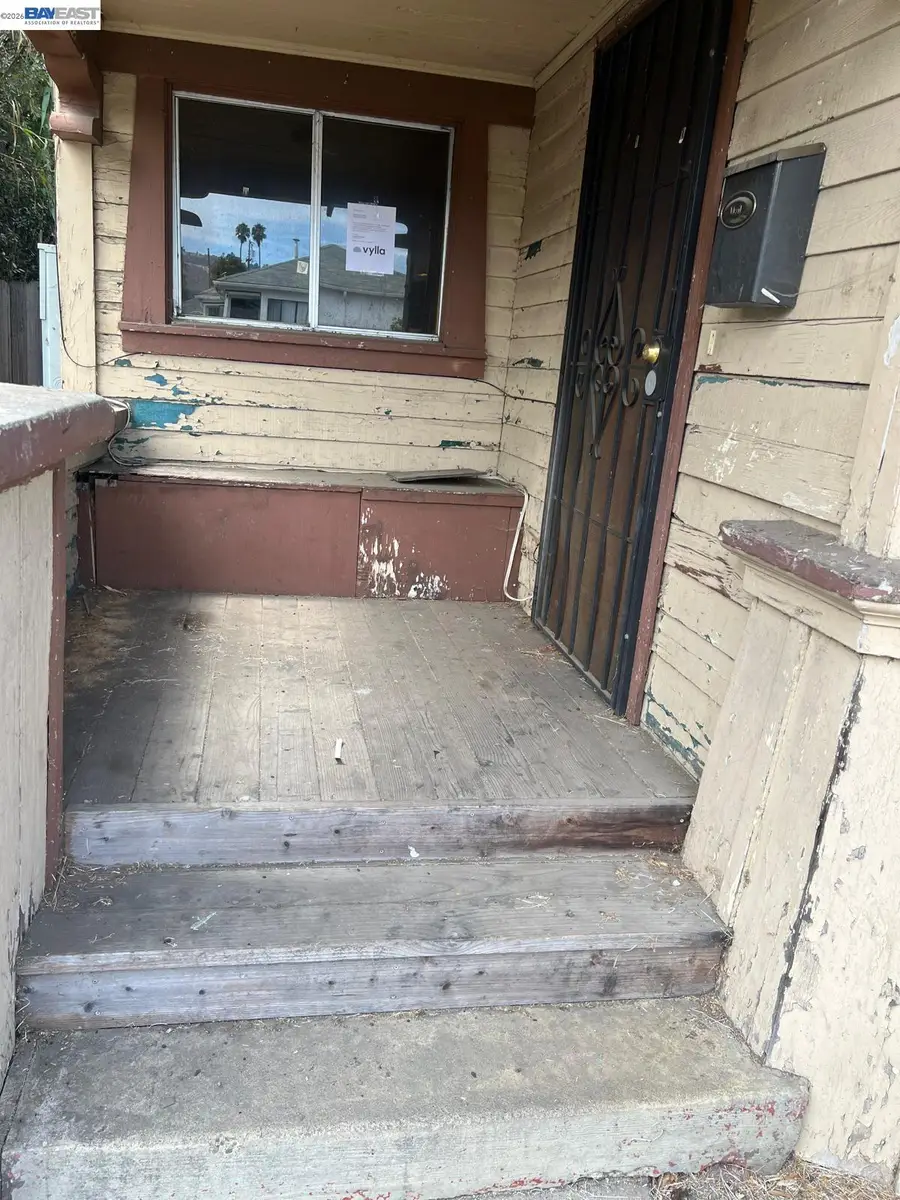 6225 Tevis St, Oakland, CA 94621 - #2