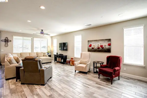 653 Waterwood Dr, RIO VISTA, CA 94571