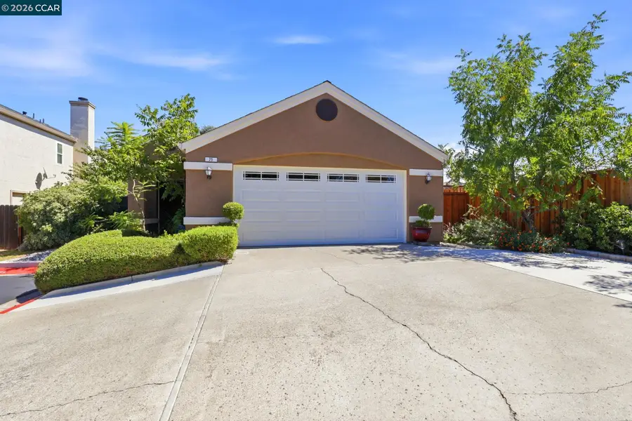 25 Sparrow Hawk Ct., Oakley, CA 94561 - #2