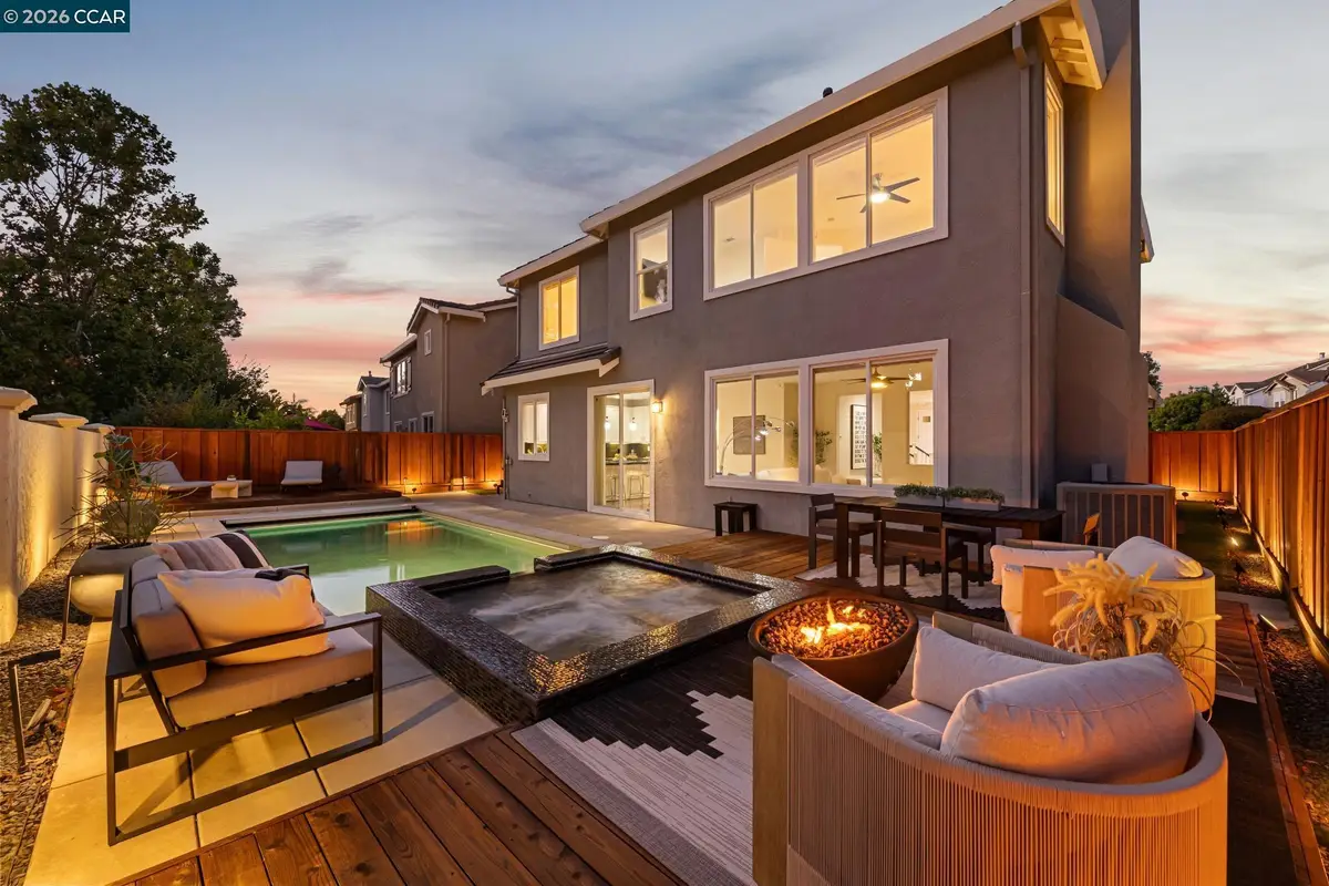 1015 Lantern Bay, Hercules, CA 94547 - #1