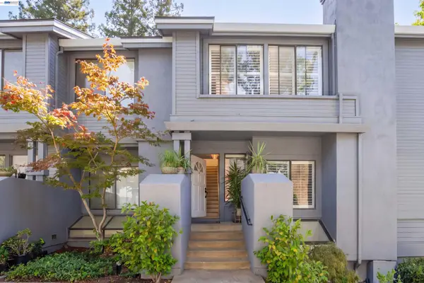 1655 Geary Rd  #21, WALNUT CREEK, CA 94597