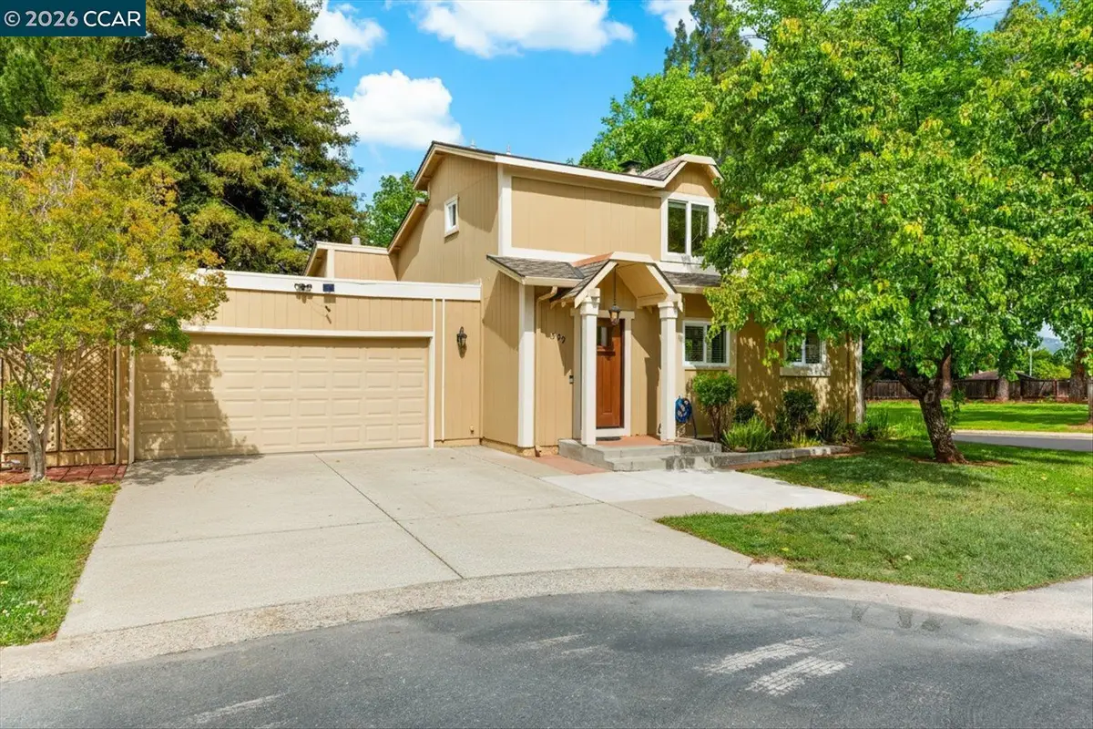 599 Mt Dell Dr, Clayton, CA 94517 - #1