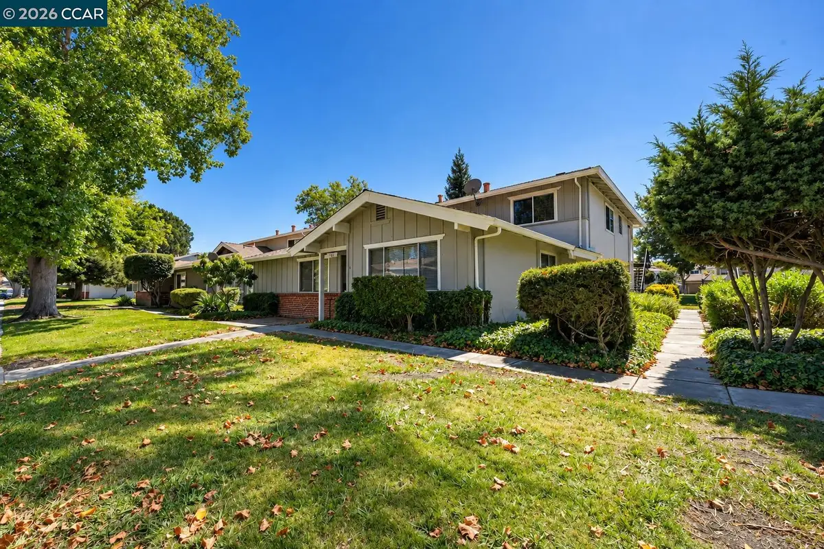 1416 Del Rio Cir  #B, Concord, CA 94518 - #1
