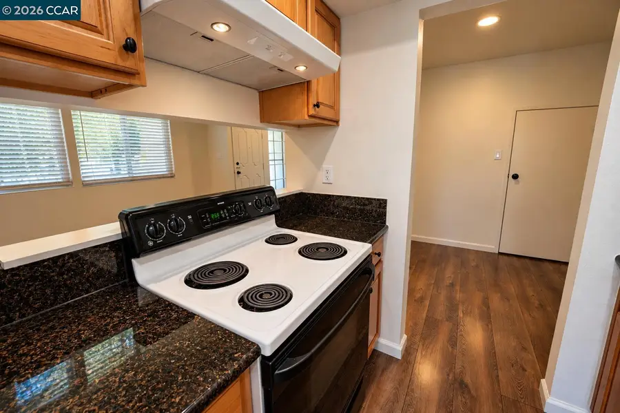 1416 Del Rio Cir  #B, Concord, CA 94518 - #3
