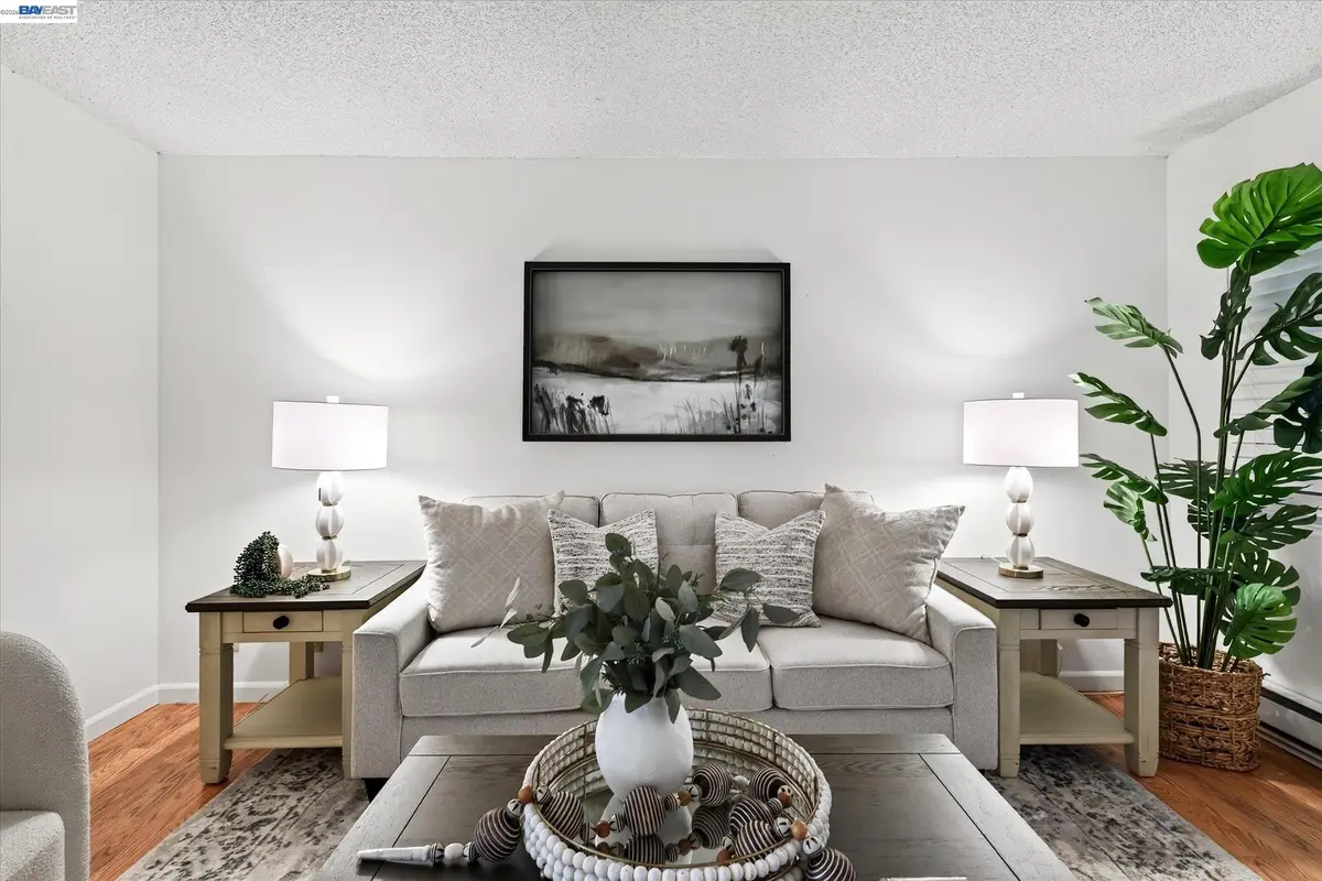 2205 San Antonio Ave  #F, Alameda, CA 94501 - #1