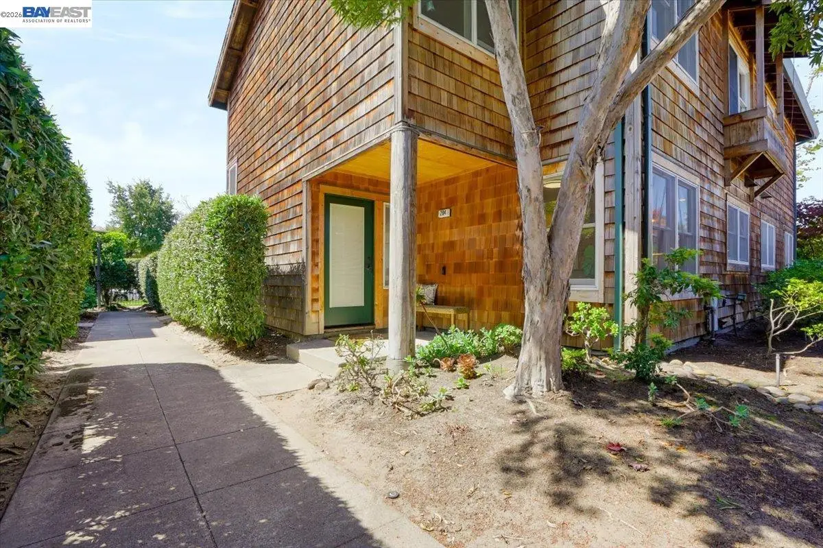 204 Centre Ct, Alameda, CA 94502 - #1
