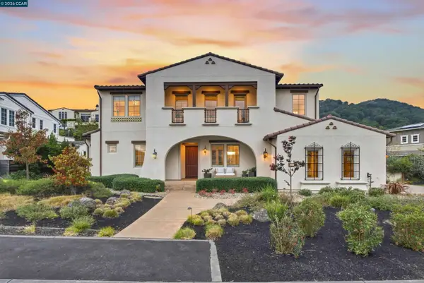 26 Coffee Berry Lane, ORINDA, CA 94563
