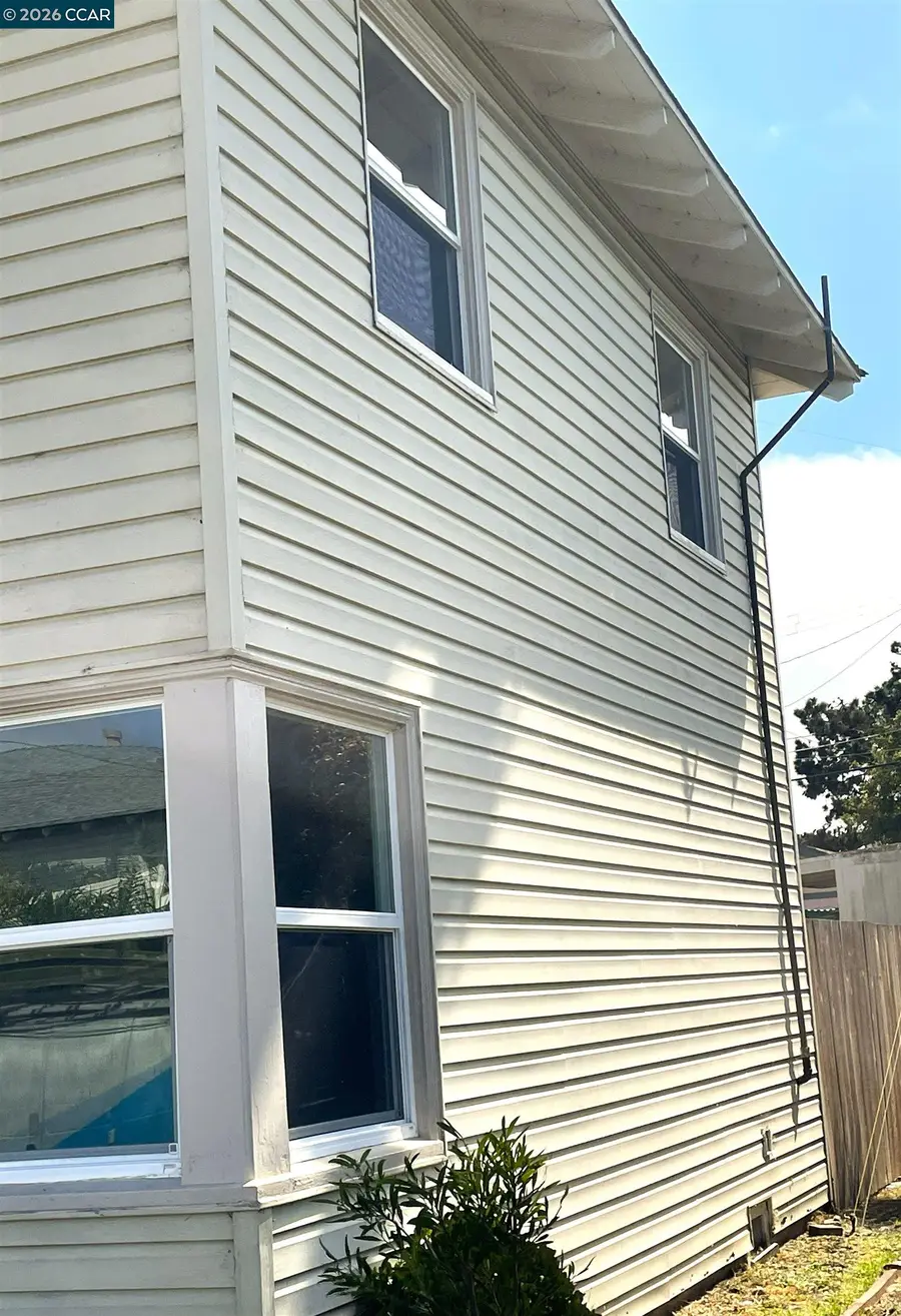 168 Chanslor Ave, Richmond, CA 94801 - #2