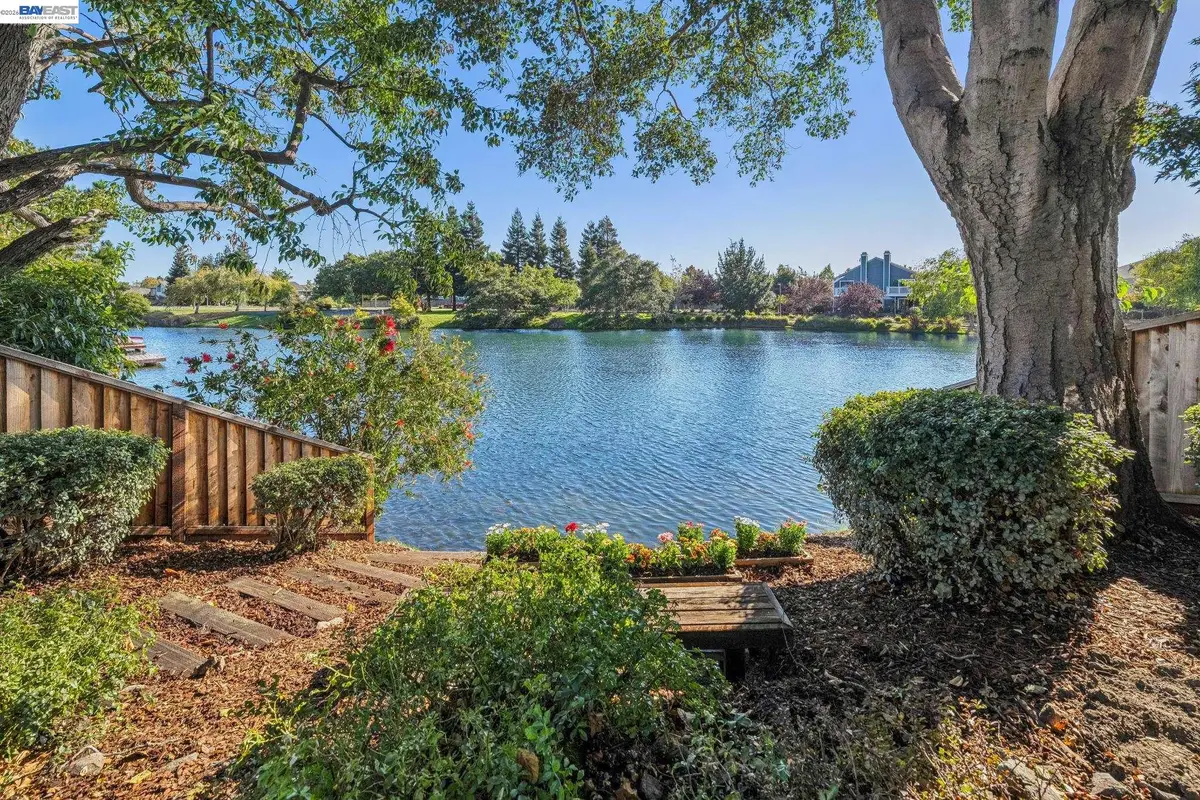 106 Purcell Dr, Alameda, CA 94502 - #1